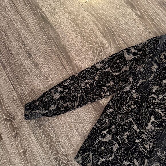 L'AGENCE Hailie Black Burnout Velvet Blouse - Picture 2 of 9